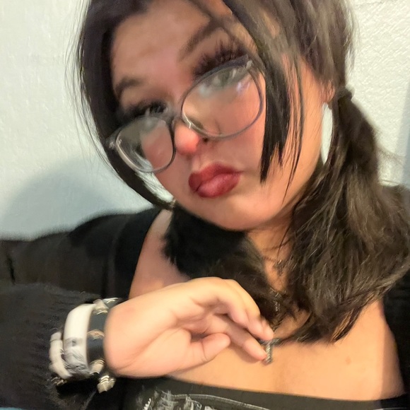 Meet your Posher, Precious - Picture 5 of 7